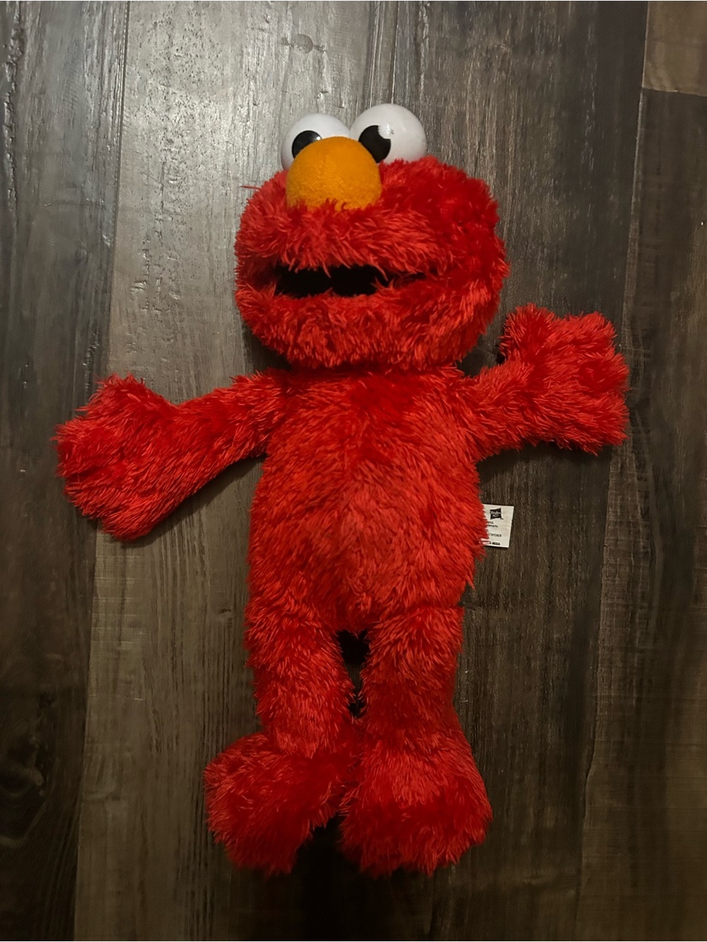 Sesame Street Tickle Me Elmo, Laughing/Talking Plush, 14 Inch, Hasbro 2016 Works